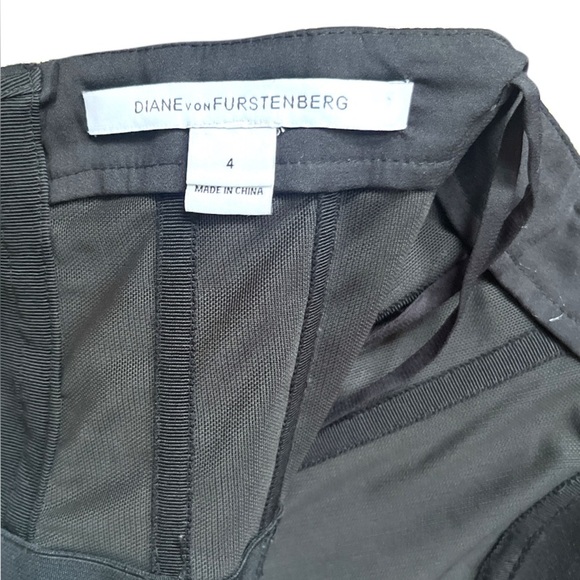 Diane von Furstenberg Walker Two Toned Lace Ivory Black Mini Dress-Size 4 - Picture 9 of 11